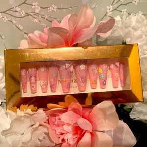 Mail Art & Co. Press On Nails: Unicorn